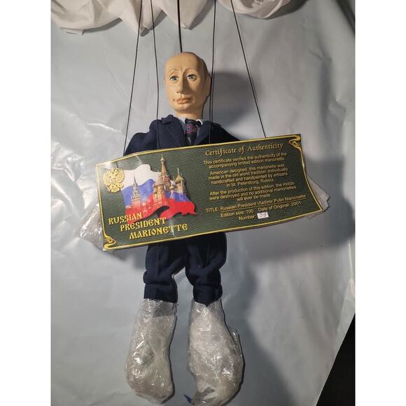 Russian President / Vladimir Vladimirovich Putin Marionette - Picture 2 of 10